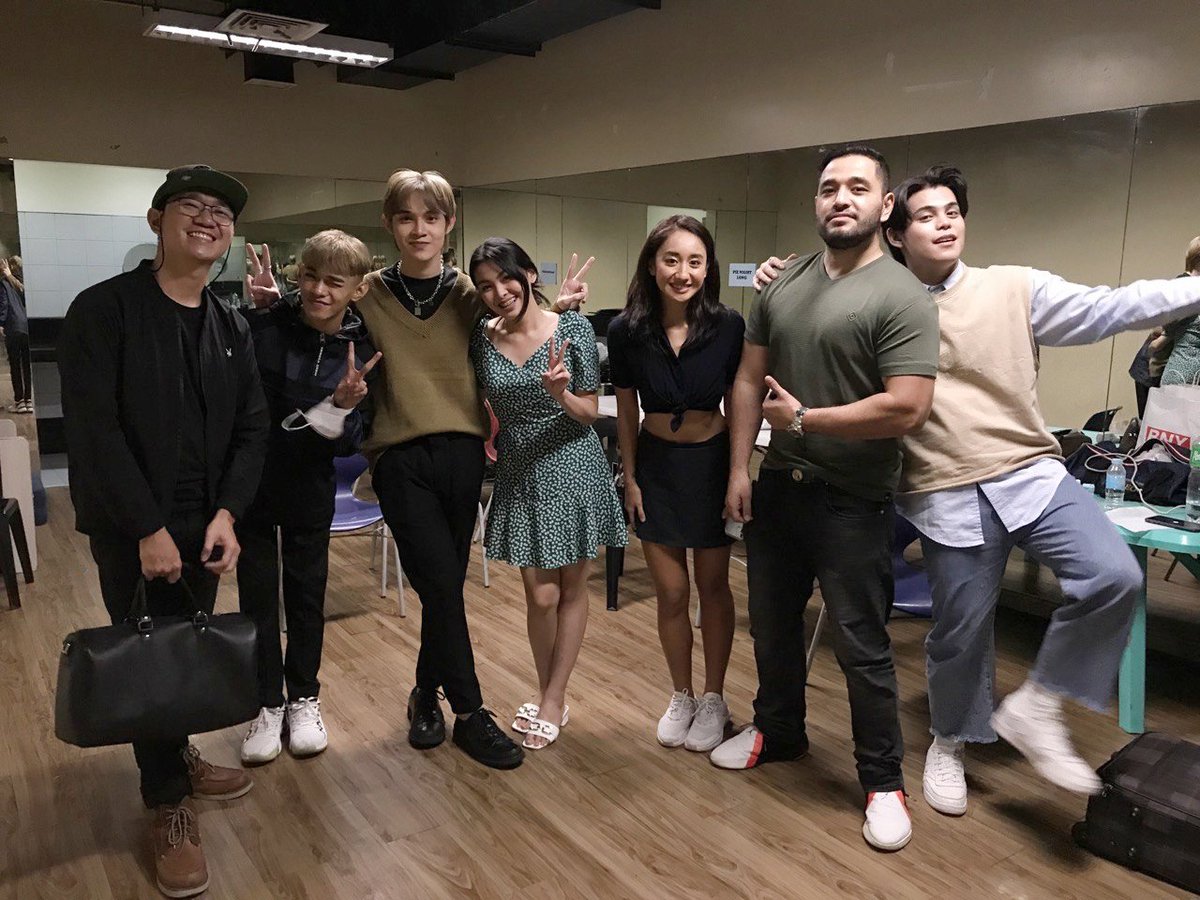 PIEGALINGAN GRANDFINALIST🎥🎬
Creative Director: <a href="/direkjosemari/">Jose Mari Reyes</a> #piegalingan #piechannel