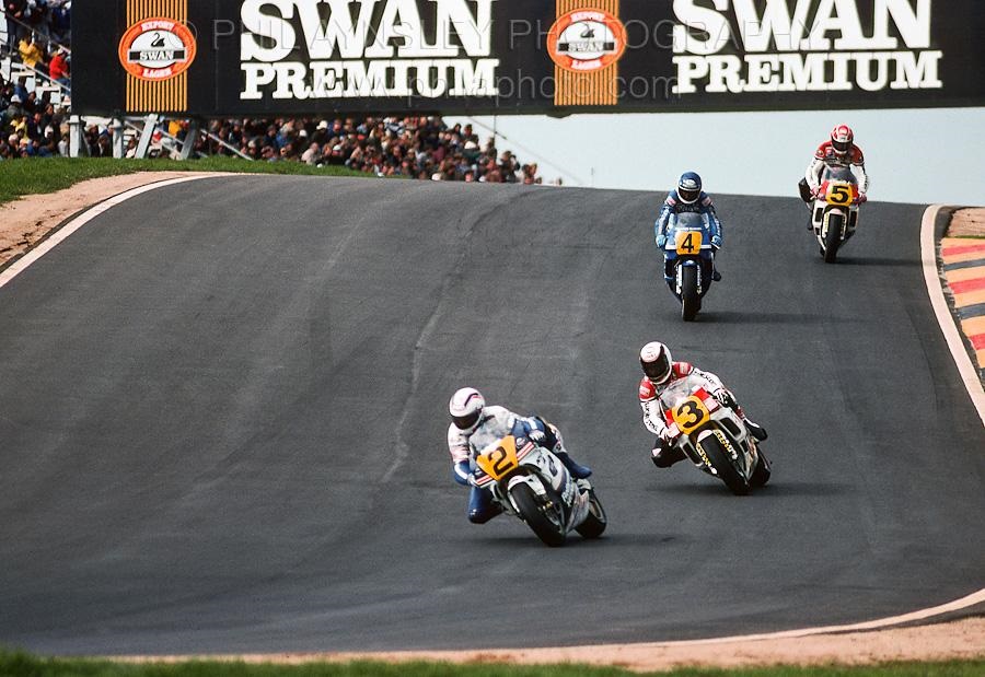 MartinoMoto's tweet photo. Buenos días. Arrancamos el jueves con un #RememberMotoGP #MotoGP #AustralianGP 1989. Una de esas carreras que se quedan para siempre en la memoria. https://t.co/8bzPhsA9sh