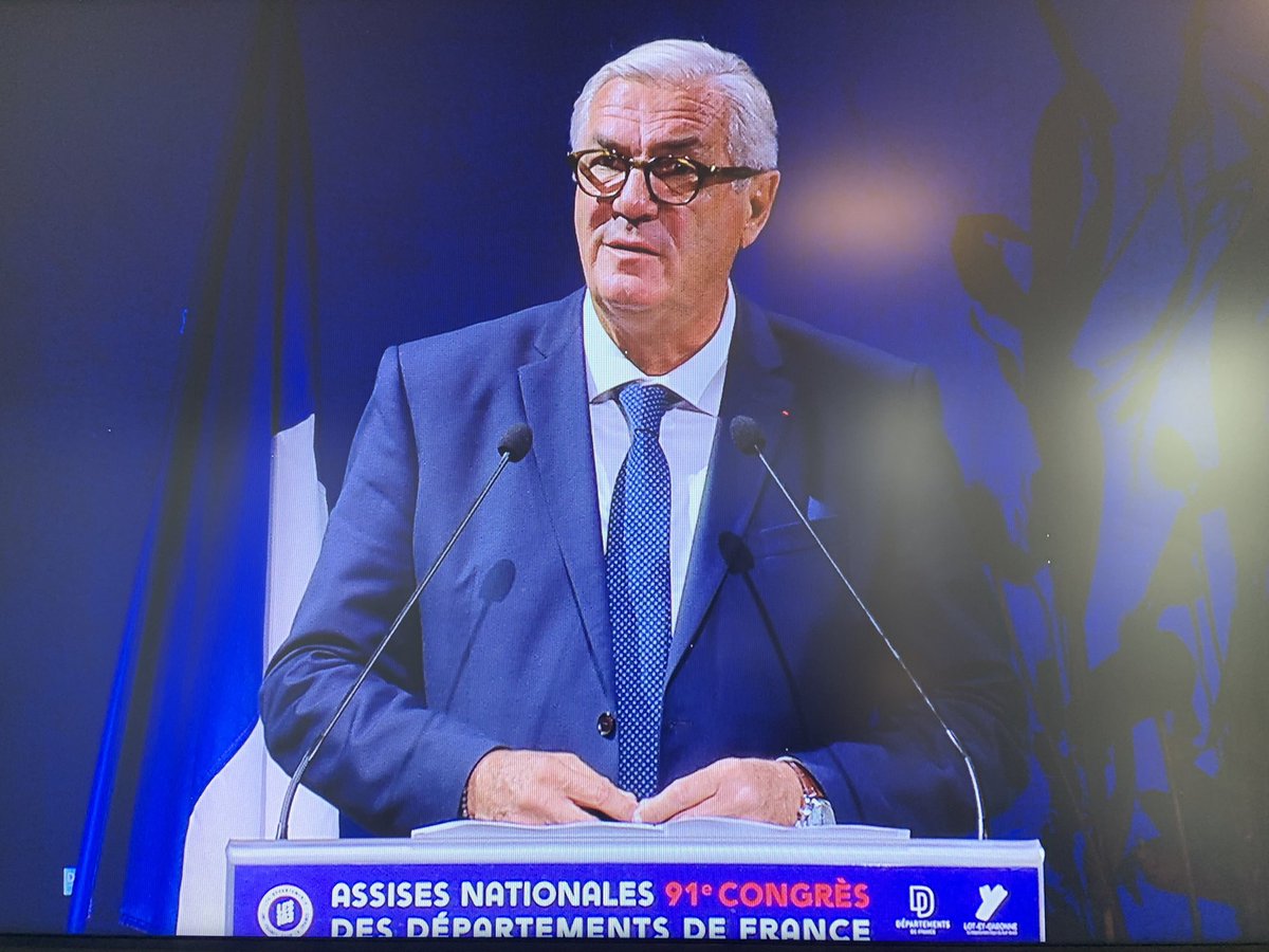 Sauvadet's tweet photo. Merci @sophie_borderie, Présidente de ce beau Département du Lot-et-Garonne, pour ton implication et celles de tes équipes #LG47 pour l’organisation de ces #AssisesDF. Merci également au Maire d’Agen @jeandionis. Plus de 2000 personnes venues de toute la France se rassemblent ici https://t.co/1MGPGCJpBl