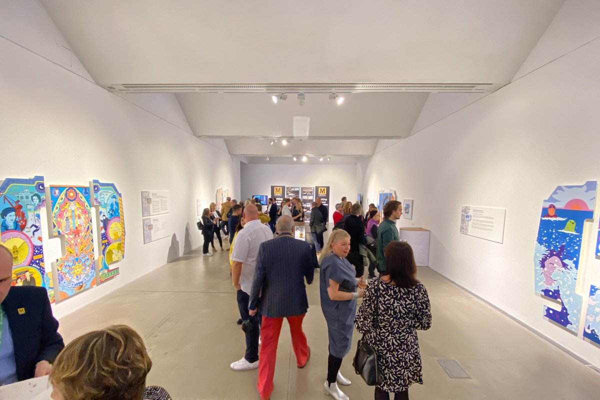 Fantastic to see the new artwork for new <a href="/My_Metro/">Tyne and Wear Metro</a> trains last night at <a href="/visitnca/">Newcastle Contemporary Art</a>. Back in the online consultation we <a href="/OpenLab_Ncl/">Open Lab - Newcastle University</a> ran, we suggested asking people across Tyne &amp; Wear what they wanted on an otherwise blank wall inside trains... 1/