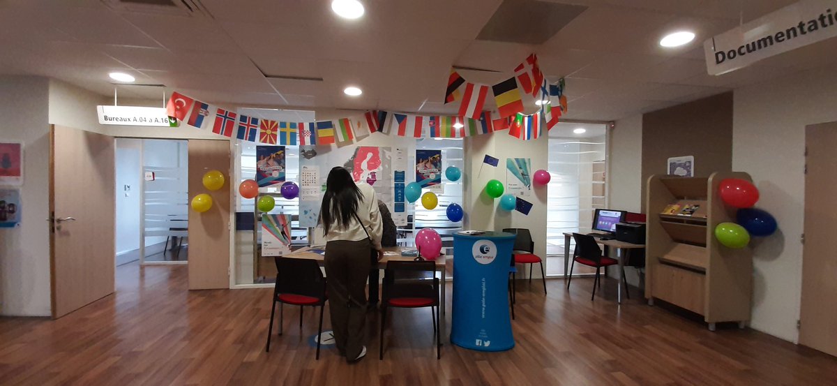 Aujourd'hui : belle journée qui démarre #ErasmusDays à  @Poleemploi_oc #Perpignan Saint Assiscles : notre équipe est là pour vous informer et vous conseiller #Europe !