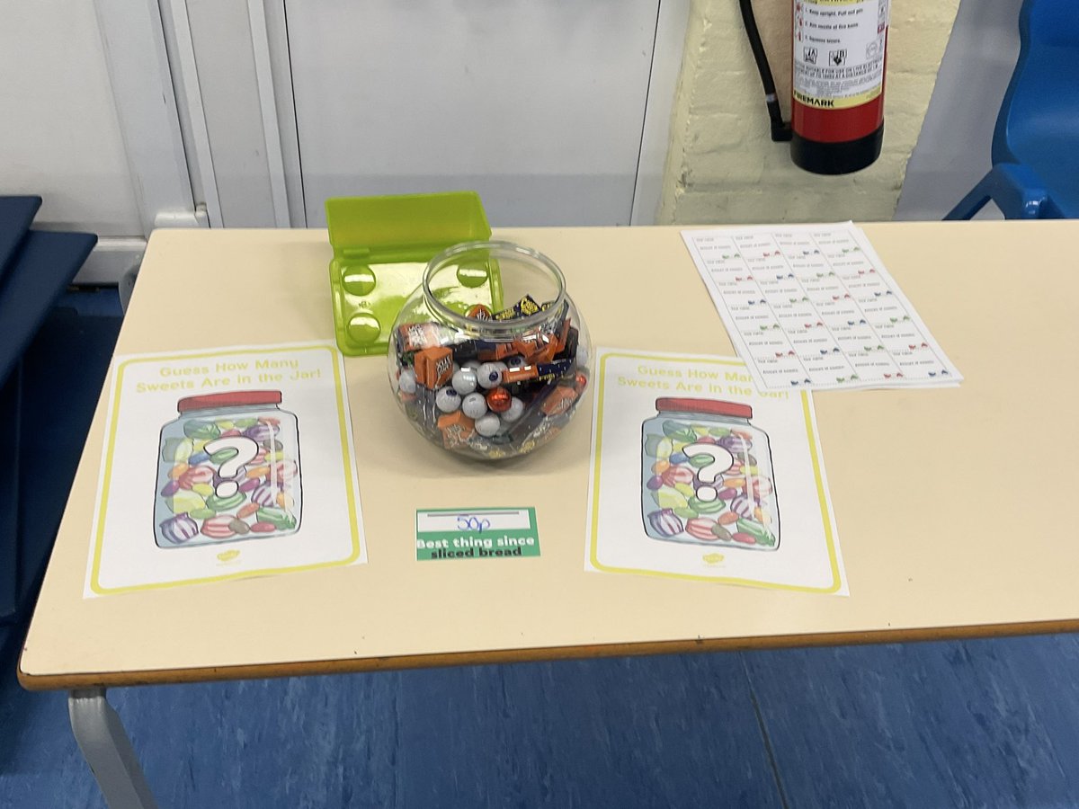 We have raised £150 through our coffee morning, raising money for <a href="/macmillancancer/">Macmillan Cancer Support</a>. Thank you to everyone that supported us @CEO_UWMAT @CFOO_UWMAT