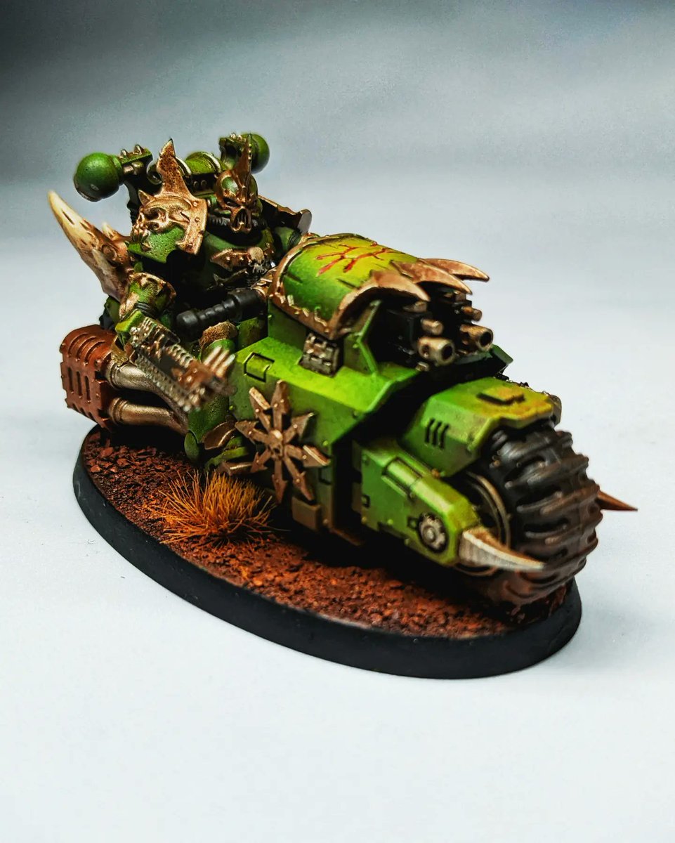 RobbaFett's tweet photo. Kitbashed/converted Chaos Bikers
#chaos #chaosspacemarine #chaosspacemarines #chaosbikers #chaosbiker #chaosbikers40k #spacemarineoutriders #hereticastartes #traitorisastartes #warhammer40k #warhammercommunity #paintingwarhammer #chaoslegion #warpvipers #kitbash #pikpaints https://t.co/rJrUW8ClQv
