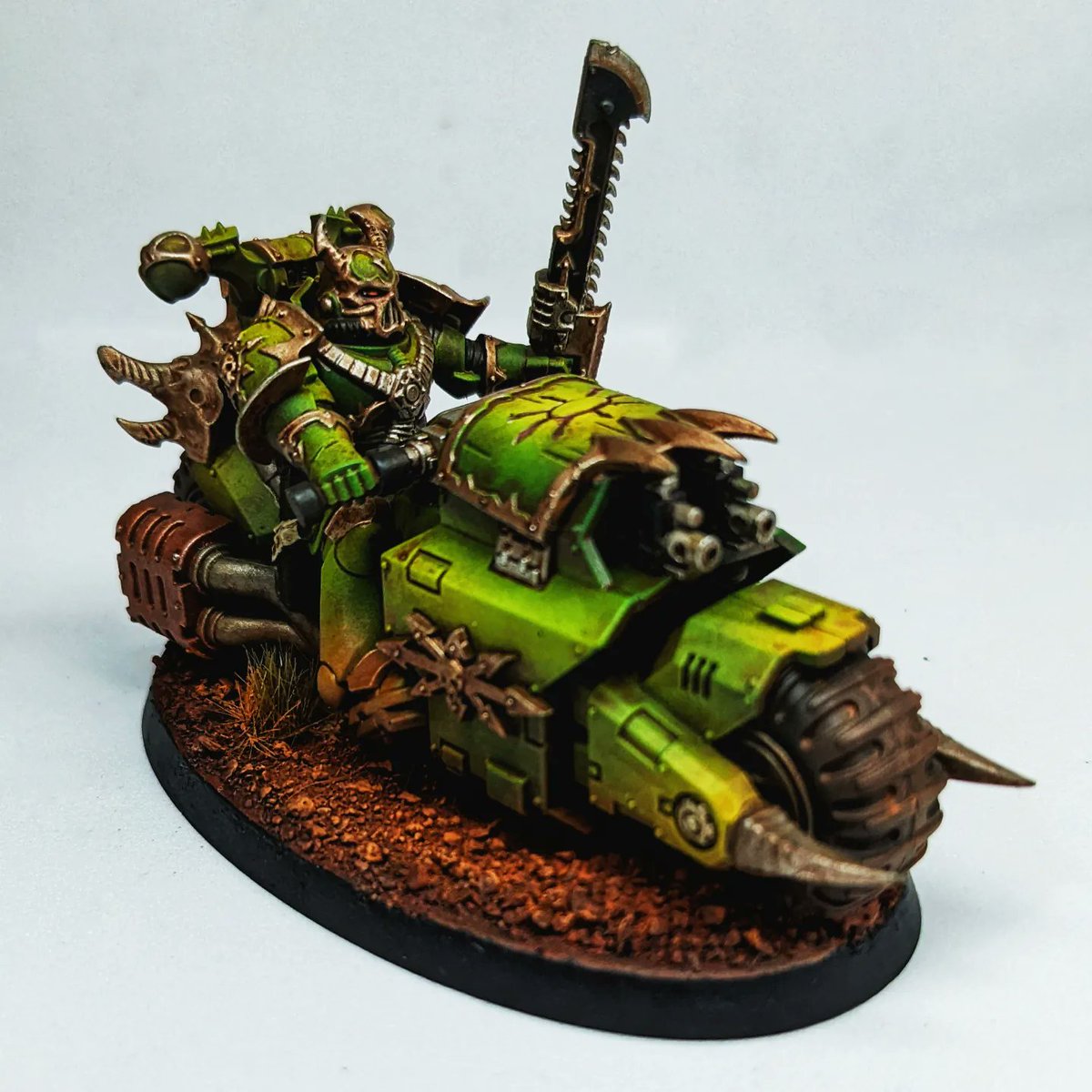 RobbaFett's tweet photo. Kitbashed/converted Chaos Bikers
#chaos #chaosspacemarine #chaosspacemarines #chaosbikers #chaosbiker #chaosbikers40k #spacemarineoutriders #hereticastartes #traitorisastartes #warhammer40k #warhammercommunity #paintingwarhammer #chaoslegion #warpvipers #kitbash #pikpaints https://t.co/rJrUW8ClQv