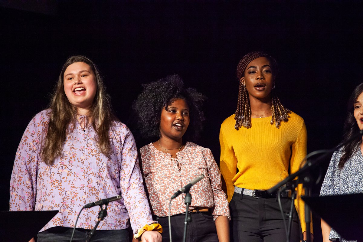 Liker du å synge? Bli med i Voices of Papillon – et kor for jenter, kvinner og ikke-binære med flerkulturell bakgrunn. Nye medlemmer er hjertelig velkommen!  
Papillon Bergen // Bergen Internasjonale Kultursenter //
<a href="/Kavlifondet/">Kavlifondet (Kavli Trust)</a> 
fib.no/artikler/liker…