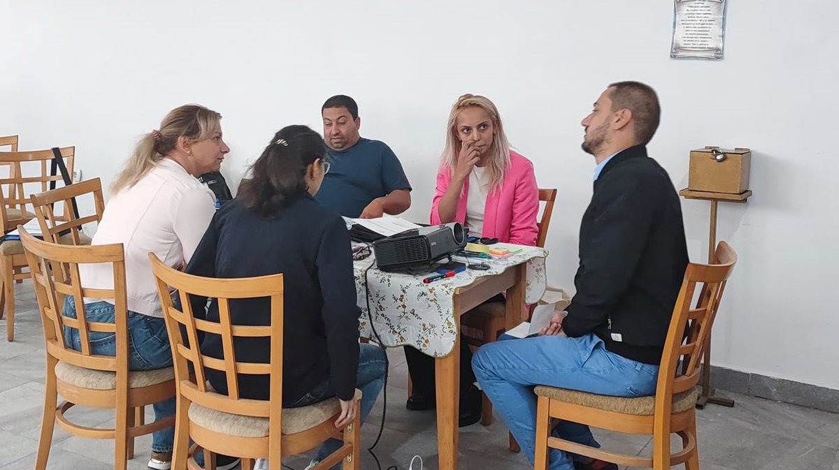 ROMACT_EC_CoE's tweet photo. From training to practice!
Day 1, #Communityactiongroup in Petrich 🇧🇬 learnt about the basics of advocacy process &successful communication with #localgov .
Day 2, this motivated group prepared the advocacy plan to support the implementation of community priorities!
#EU4Roma https://t.co/aOePgRvxCo