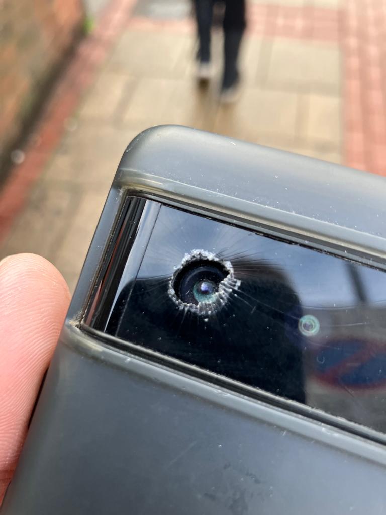 bru_dog's tweet photo. @Google is this common/under warranty? 10 months old Pixel 6 https://t.co/Znt4TK1Csi