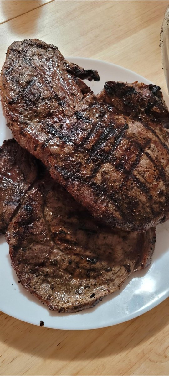 Breakfast only counts if you eat steak!🥩