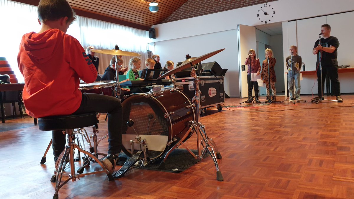 We zijn nu ook in Midden-Drenthe actief in meerdere dorpen! --> derijdendepopschool.nl/de-rijdende-po…