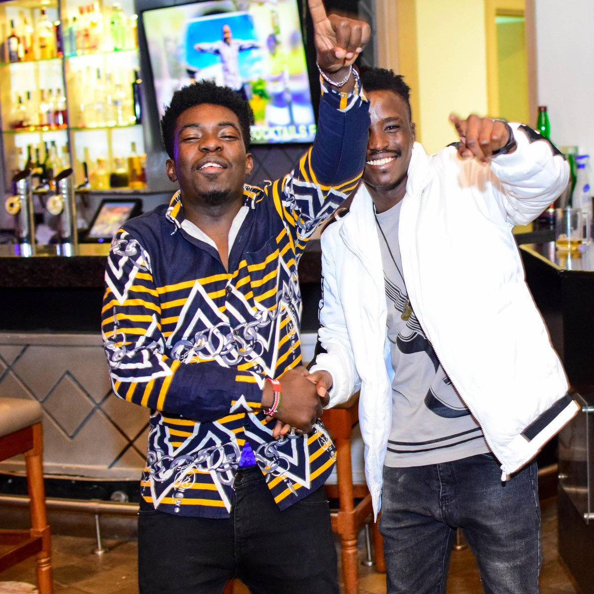 Pizzagarden_ke's tweet photo. Welcome to Friday flex at #PizzaGardenAtTheNode where world class cocktails meet top Djing from @deejayvick254.Come experience as you unwind
To book call 0721508000.
#TheNode #JacarandaHotels #Partytonight #cocktailsoffer #cocktailsnairobi #NairobiHappyHour #NairobiBars https://t.co/NCSrtKU82s