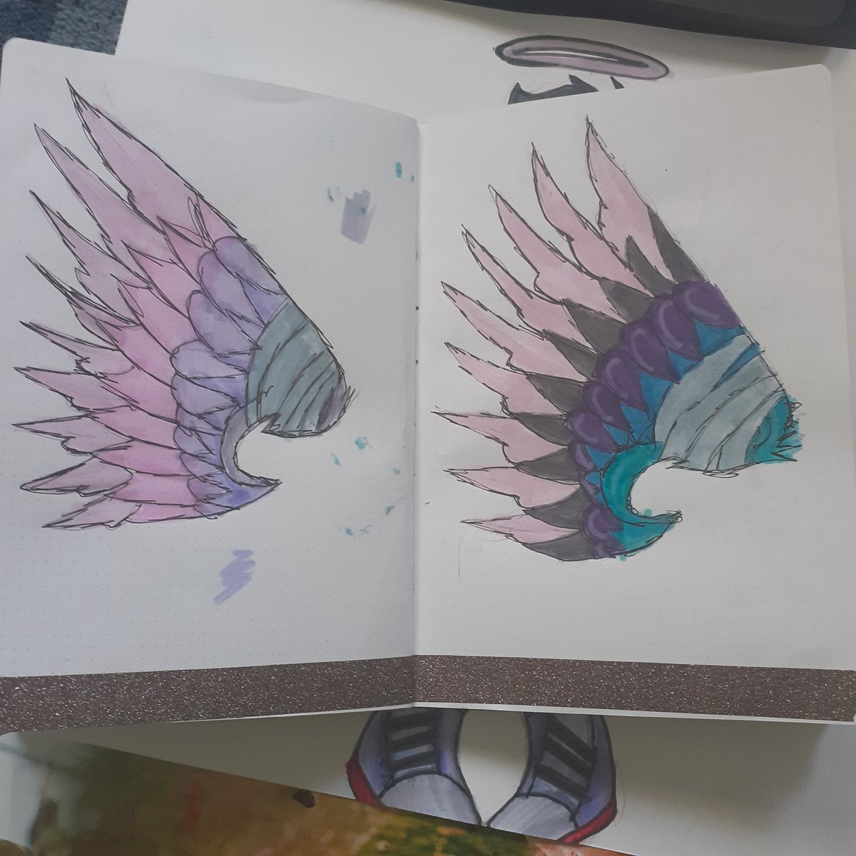 Random_Beings's tweet photo. Drawed 2 differences in Wings, colored and yes #Art #WINGS #mystyle #artstyle https://t.co/JodD85mIDp