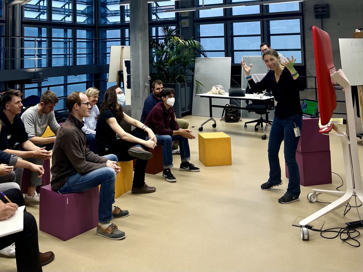 ETHSPH's tweet photo. Yesterday, @thielja hosted our #IdeaspaceWorkshop on #EntrepreneurialFinance.

At the beginning, the most important aspects were discussed and general questions from our students were answered. Then there was time to discuss specific projects and for feedback and support. https://t.co/V0SkGs5J8B