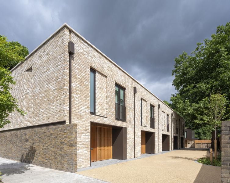 CTAwards's tweet photo. 2023 @CTAwards Assessors visited Walcot Square Houses, London. Good luck @WalcotLambeth @FormStudiosLDN @morphstructures @MilieuConsult @Savills @jacksoncoles @thamesnewcastle  #architecture #Sustainability #universaldesign #CommunityEngagement 
Photos: @PeterCookPhoto https://t.co/sEQ6sMakCX