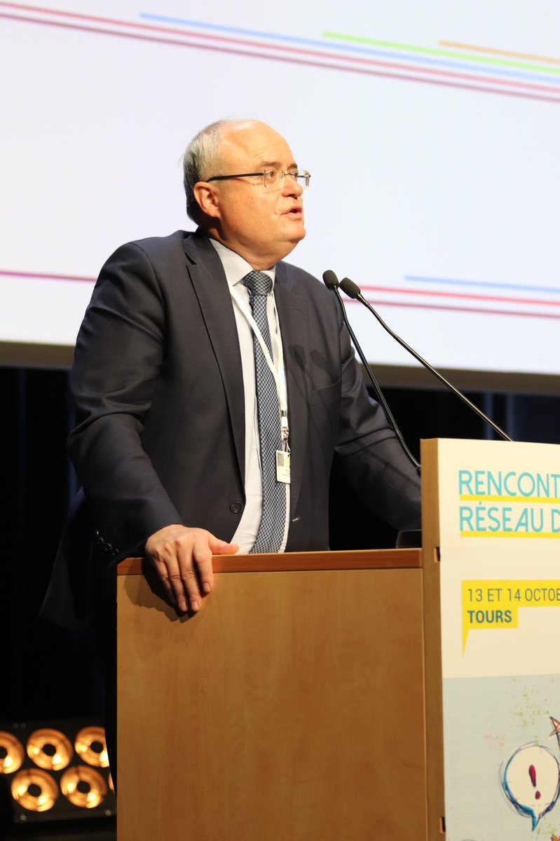 Cela fait 40 ans que Bertrand Schwartz a pensé les Missions Locales comme réponse aux problématiques des jeunes - Stéphane Valli (président de l’UNML) 

#MissionsLocales #40ANSML