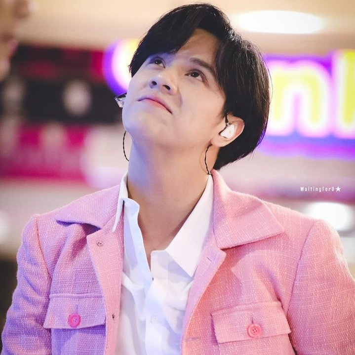 ohmnanon_17's tweet photo. มีโอกาสที่จะได้เจอนนนแต่ก็ไม่เคยได้เจอเลย🥲🥲 เราสองคนคงไม่มีบุญได้เจอกันสินะนนน😭 #nanon_korapat #mynameisnanon #MiniMotorExpo @mynameisnanon https://t.co/FxcykyOman