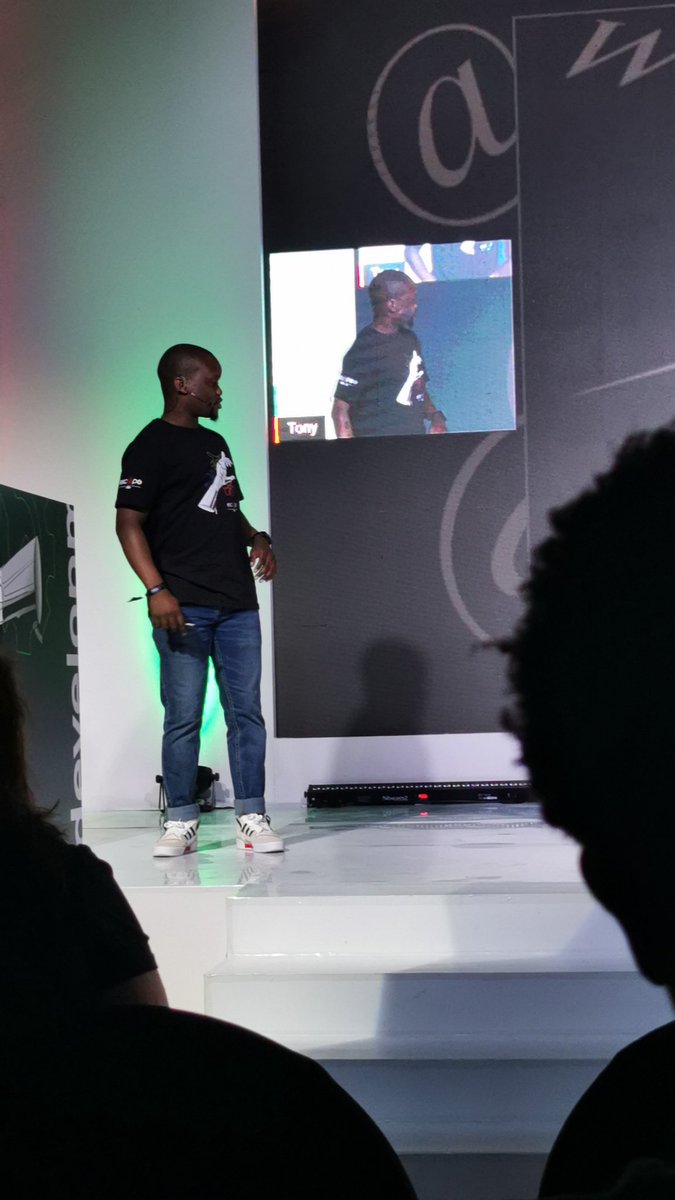 amy_pegram's tweet photo. @NLucky_Nkosi's time to shine!!! #BBDEscape https://t.co/3eAiU0kc1q