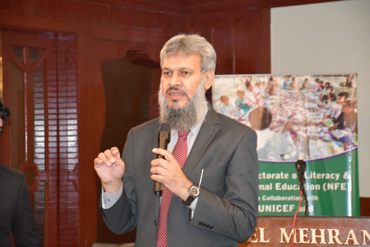 AqalJica's tweet photo. Mr Abid Gill, DCA JICA-AQAL sharing vision & accomplishments of AQAL phase I&II at the 'Literacy & NFE Task Force Meeting', in Karachi. He proposed using ALP-based remedial & catch-up programs to bridge #learninglosses occured due to #Sindhfloods.
#aqaljical #literacymatters https://t.co/G4ph0Fi2Jt