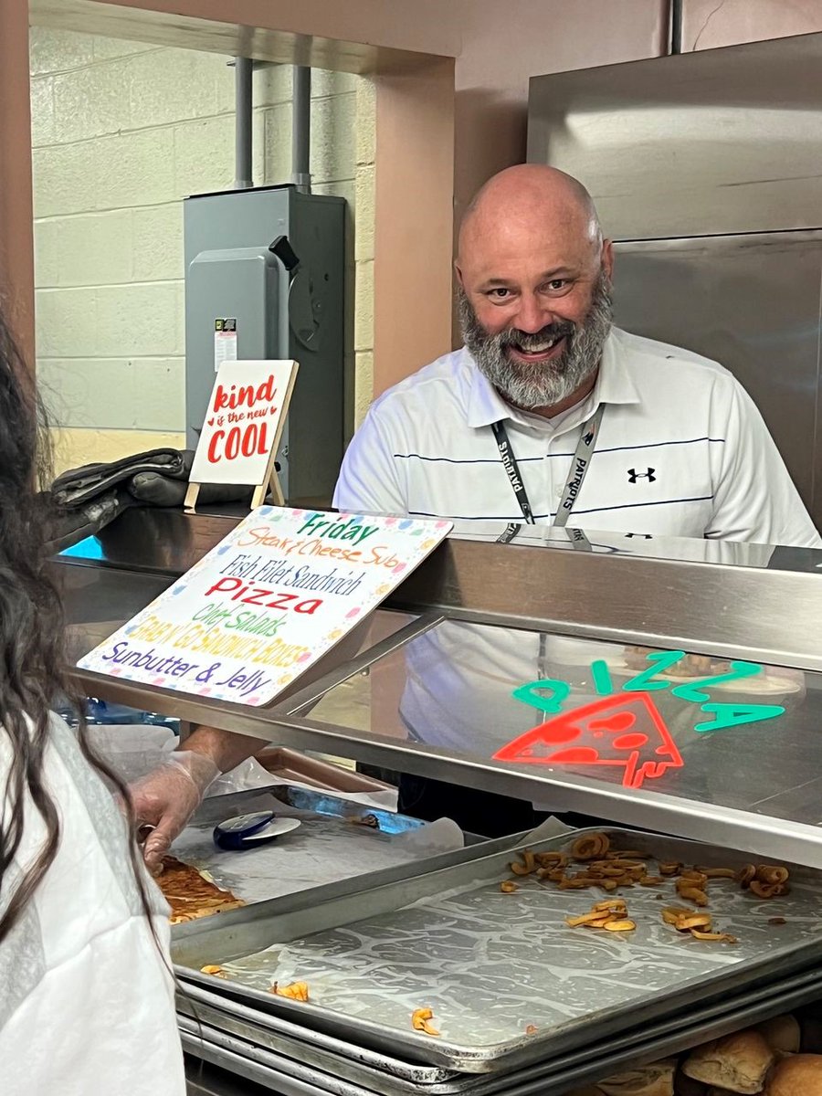 HollyBlair_Dr's tweet photo. Maine's Positive PRINCIPAL Story of the Day ~ Jim Hand, Bonny Eagle Middle School, Standish~ 15th year as an administrator, &amp; fourth year serving on the MPA Board of Directors. "I Love to see staff &amp; students feel safe and good about themselves and be successful" #ThankAPrincipal https://t.co/J9P69ESivU