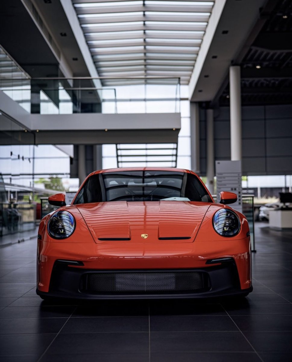 LuxuryCars365's tweet photo. Porsche GT3 🔥 https://t.co/dZp0ixOln5