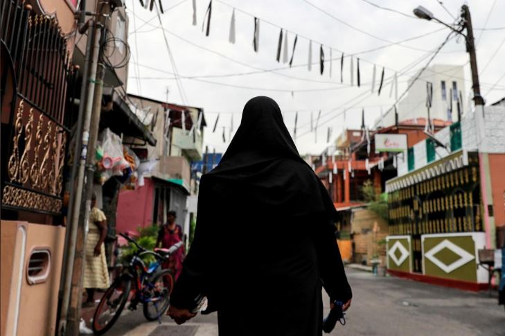 SAfmRadio's tweet photo. [ON AIR] In Iran the protests sparked by the death of Mahsa Amini continue - as women and men who support them continue to say they should not be forced to wear a hijab to cover their hair. @NaeemJeenah, Executive Director @AfroMiddleEast on #SAfmSunrise @StephenGrootes #SABCNews https://t.co/GTuLQstQQe