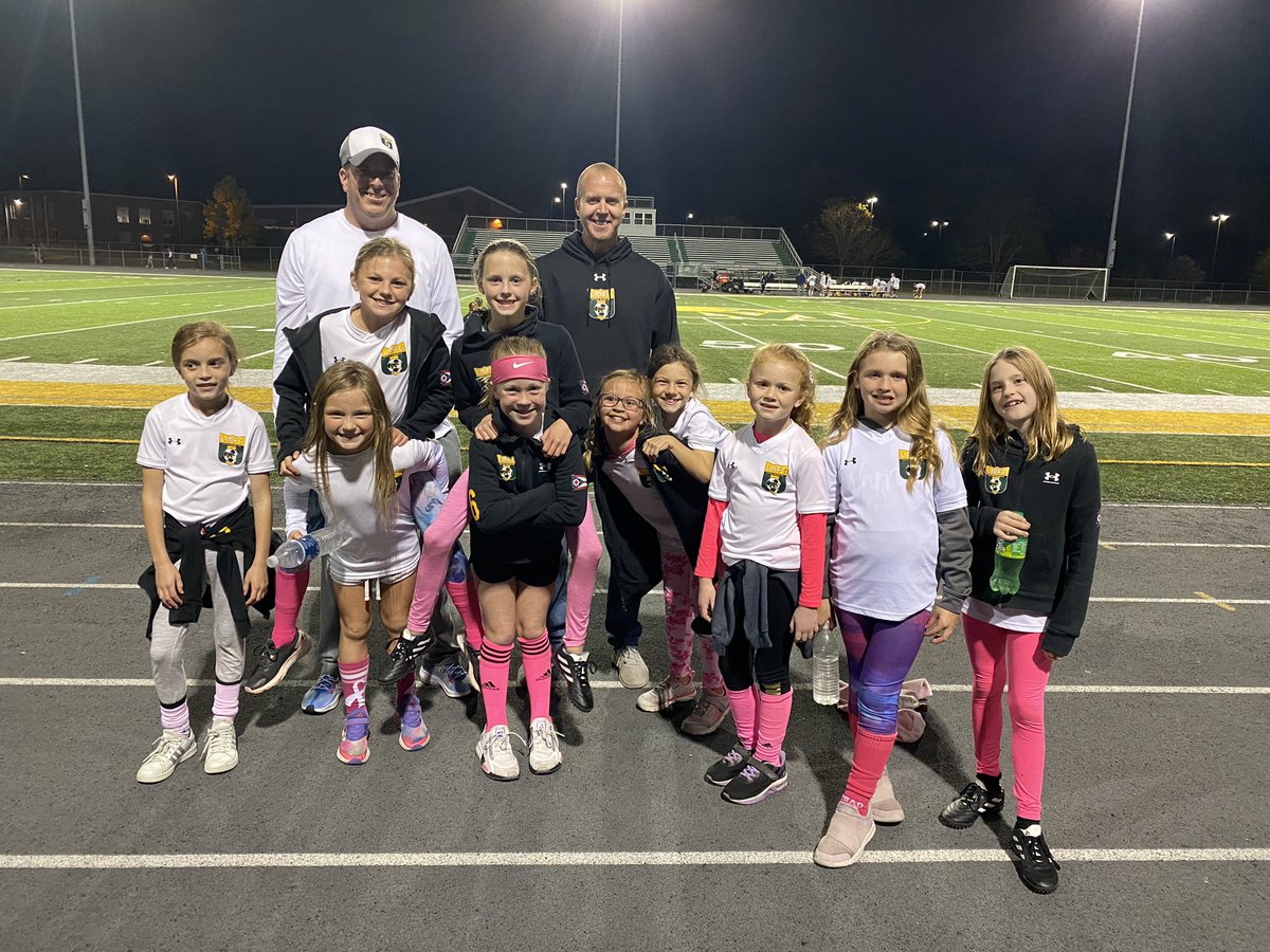 LMLadyPanthers's tweet photo. A HUGE shout out to some very Awesome LMYSA Panthers who came out to support the HS Women’s Soccer team last night by being Amazing ⚽️ ball girls during the game. You Rock Young Panthers👊🏼!! https://t.co/zwQqGGaNuX