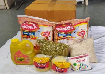 IdefeatTb's tweet photo. Under the “Ann Lakshmi Project”, @JKLCofficial’s Kalol Grinding Unit has been providing food kits to MDR TB patients in collaboration with Gandhinagar Civil Hospital to enhance #nutritionstatus and #treatment success of #TBpatients 🫁.

#CorporateTBPledge #TBMuktBharat https://t.co/7b9AD628gb