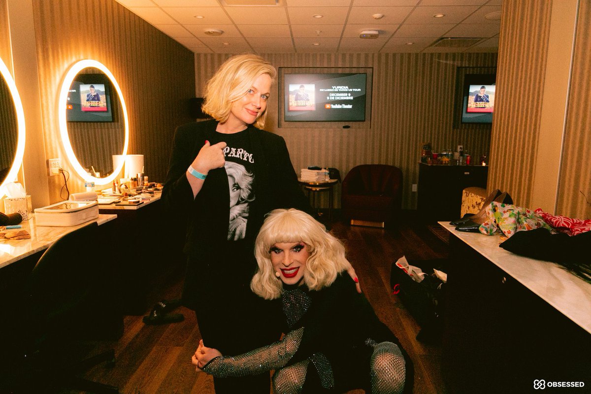 katya_zamo's tweet photo. The power of love, the power of women. https://t.co/rkRAY4DjJC