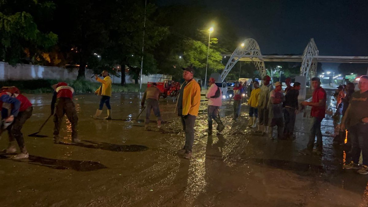 Karina Carpio tweet media