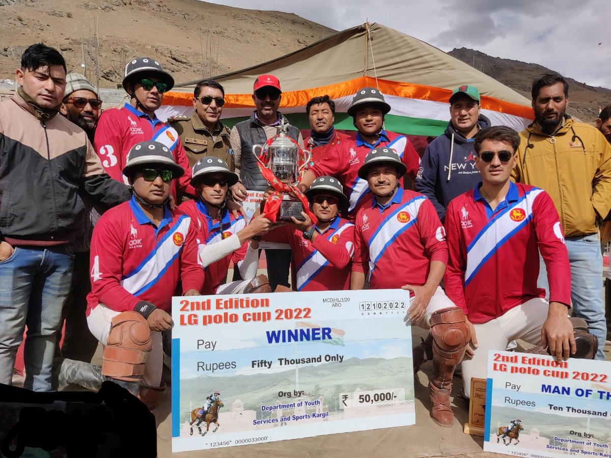 firefurycorps's tweet photo. Polo team of Ladakh Scouts Regimental Centre won the 2nd Edition of LG Polo Cup Tournament 2022-23 held at Drass, #Ladakh in which 13 teams had participated. Hav Abdul Mannan of #LSRC was adjudged man of the match & player of the tournament
#DiamondJubilee
@adgpi
@lg_ladakh https://t.co/EOu8jATTNG