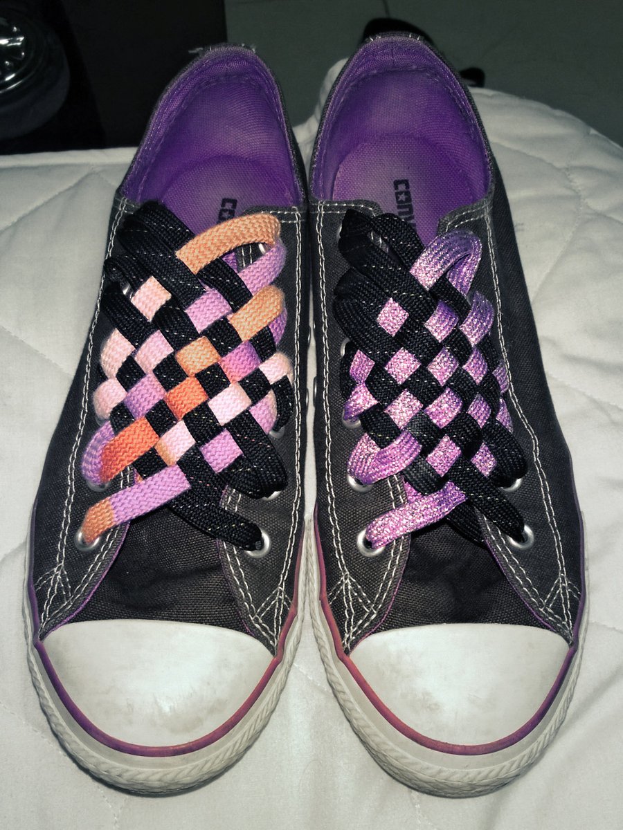 profshoelace's tweet photo. Shoe lacing photo high-res repost (orig. posted in low-res on 31-May-2014). Black Converse low-tops with purple, red &amp; white trim laced with black, purple &amp; orange “Angled Checker Lacing” (from Ngan N.)
#black #purple #red #white #orange #converse #lowtop #angledcheckerlacing https://t.co/2PAzxFnS6j
