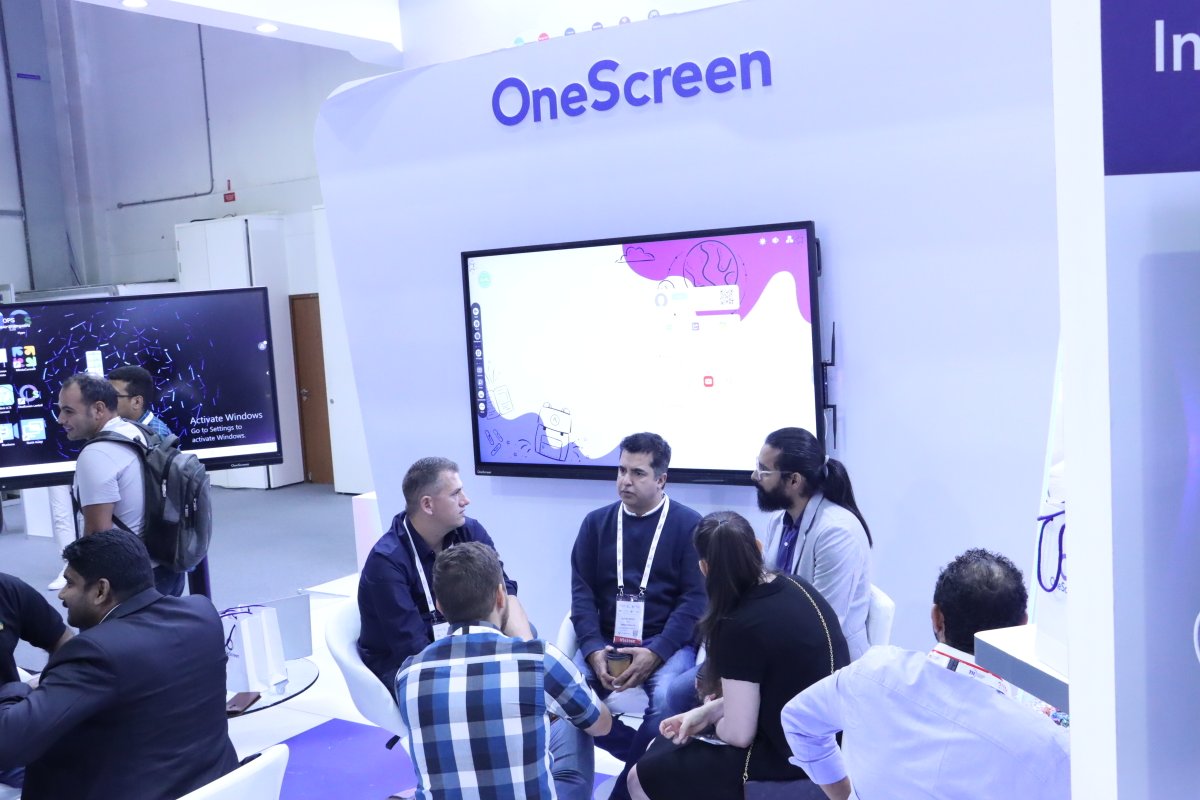 DvcomTechnology's tweet photo. OneScreen Team at GITEX GLOBAL 2022!

Visit DVCOM Technology at GITEX GLOBAL today and participate in our Lucky Draw!

📍 Booth Z2-A1, Zabeel Hall 2, DWTC, Dubai
🎁 Lucky Draw 55" Interactive Display | UVC20 Webcam and more

#engagement #technology #dvcom #dubai

@OneScreen_MEA https://t.co/GBfwVJxo1a