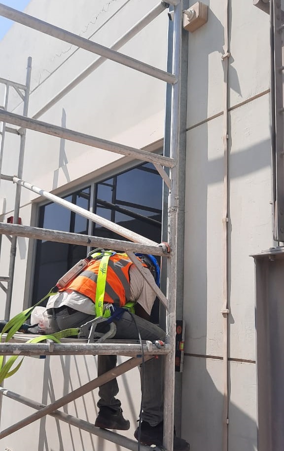 hhhcon's tweet photo. Dxb HHH Construction Solar Team in Action #solarprojects #installation MDB and Cable Tray works, We offer Solar PV complete solutions, and professional design consulting to provide and enhance sustainability, and clean energy in the building. #projectsolutions  #construction https://t.co/yFp7dh4ek0