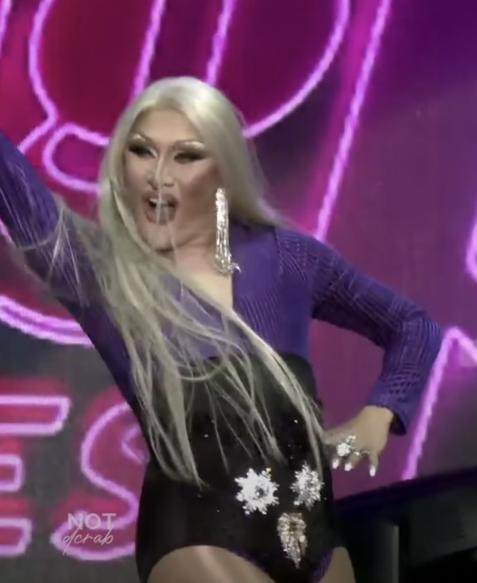 HavenLovely's tweet photo. I love how everytime @itsladymorgana performs this song the amount of jewels on her crotch multiply. She is mother.
#DragRacePhilippines https://t.co/TgDzy2OBvb