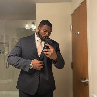 bmartin289's tweet photo. #NewProfilePic https://t.co/ffy6Lz0ZKO