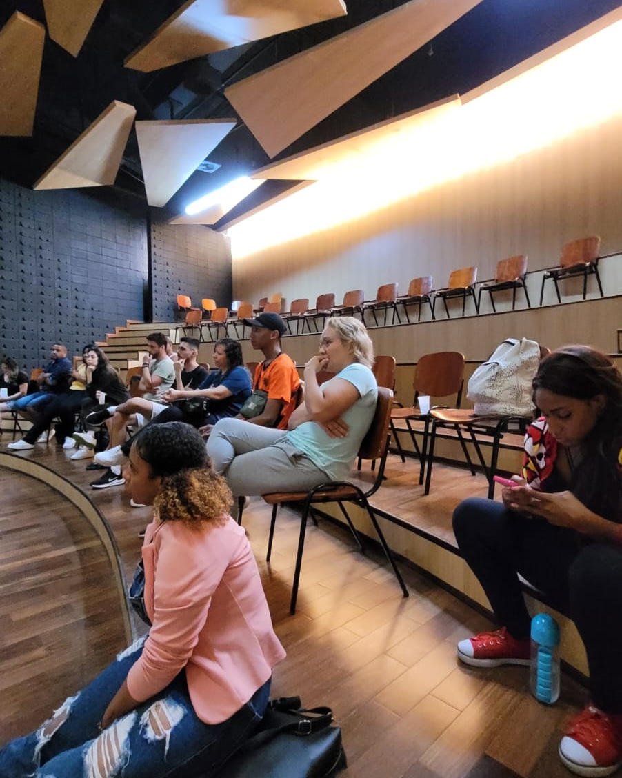 Silvana57598651's tweet image. Mesmo Feriado a luta continua
#producaodeeventos #grandeseventos 
#cinemaa_center #direcao #sucesso