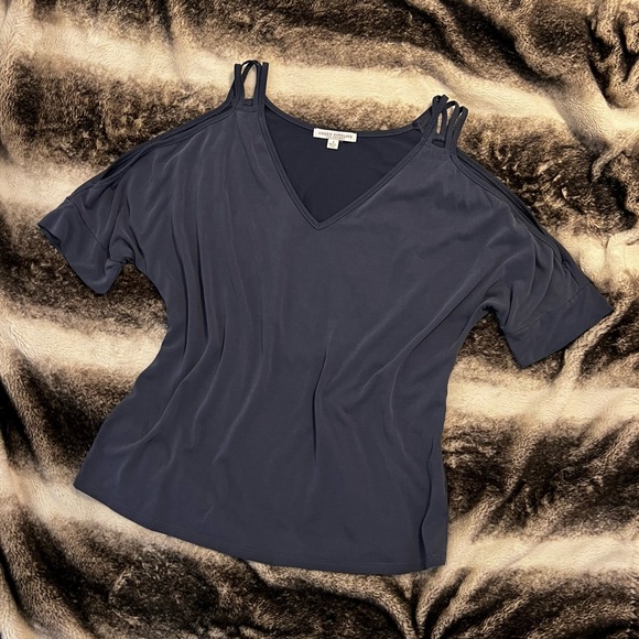 angieschicshop's tweet photo. So good I had to share! Check out all the items I'm loving on @Poshmarkapp #poshmark #fashion #style #shopmycloset #greenenvelope #skechers #zara: https://t.co/i8OR9bHSKP https://t.co/pNmfZpXcD9