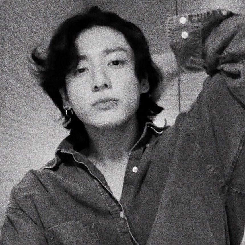 koobear0130's tweet photo. How can I ever fall in love with someone who is not Jeon Jungkook ???
The standards this man has set for me can only be broken by him.
WTF JUNGKOOK 😭😭🥵❤️‍🔥 https://t.co/cFXRMNppdu