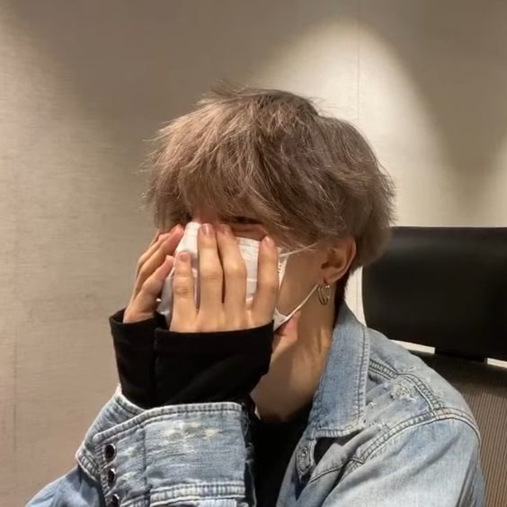 BEelmariajin's tweet photo. happy birthday jimin๐ฅน๐ซถ
#HappyBirthdayJimin #HappyJiminDay #JIMINDAY #MOCHIDAY https://t.co/xJ0cuSbzPi