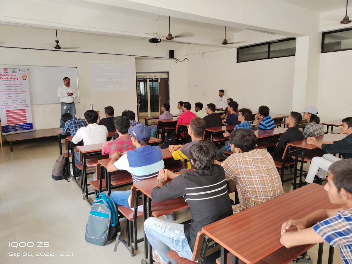 TrainingSofcon's tweet image. Sofcon Ahmedabad conducted one day informative seminar for the students of VPMP Polytechnic College, Gandhinagar, on "Industrial Automation Technology" 

Contact details : 9227185900

Website: sofcontraining.com 

#Internship #CollegeTraining #Sofcon #Courses #Skills #NSDC
