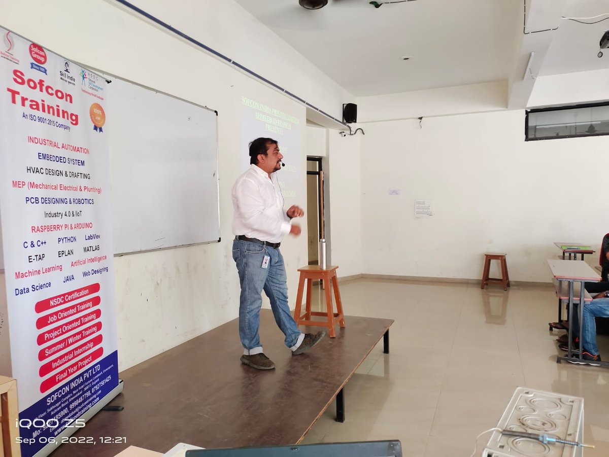 TrainingSofcon's tweet image. Sofcon Ahmedabad conducted one day informative seminar for the students of VPMP Polytechnic College, Gandhinagar, on "Industrial Automation Technology" 

Contact details : 9227185900

Website: sofcontraining.com 

#Internship #CollegeTraining #Sofcon #Courses #Skills #NSDC