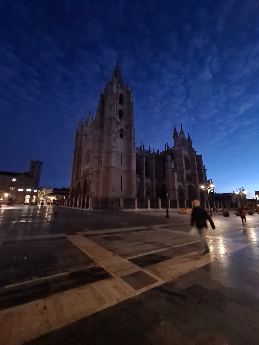 vicentibus's tweet photo. Lo de hoy también cuenta ¡Buenos días! #leonesp #VenALeón #LeonEstáDeModa #CunaDelParlamentarismo #LeonBiosphereDestination #Astorga #Bierzo #Babia #Luna #Omaña #Coyanza #Sahagún #Valderas #Esla #Torio #LaCepeda #LaCabrera #PáramoLeonés #Ponferrada #Villablino #Boñar #Cistierna https://t.co/2EEX9ojA7J