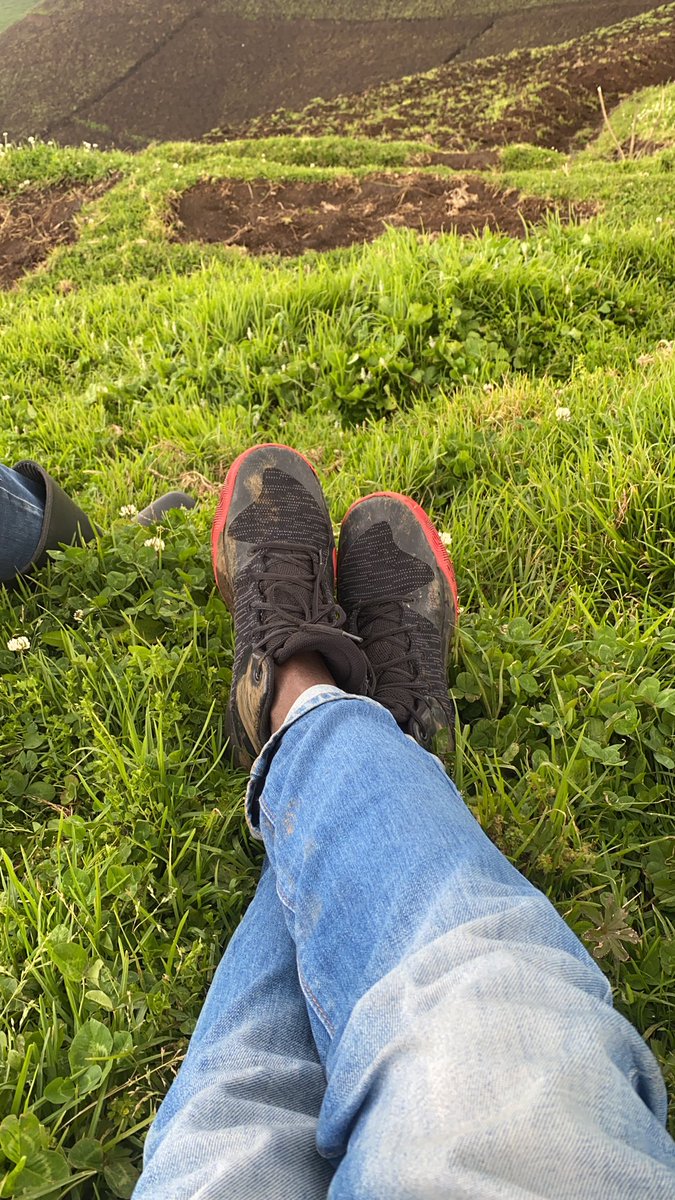 Tout paysan débout, domine noble à genoux . LIVE , LAUGH , FARM 🇨🇩 <a href="/JKanyoni/">John Nsana Kanyoni</a> <a href="/leParrainRDC/">𝐥𝐞 𝐏𝐚𝐫𝐫𝐚𝐢𝐧</a> <a href="/MpondaSabinus/">Mponda</a> <a href="/les2AA/">LE FERMIER PAUL 🇨🇲</a> <a href="/gloiremurhigisi/">Gloire Murhigisi 🇨🇩</a> <a href="/DeniseNyakeru/">Denise NYAKERU TSHISEKEDI</a> <a href="/minagri_rdc/">Ministère de l'Agriculture et Sécurité Alimentaire</a> <a href="/kakese_leon/">Leon KAKESE</a> <a href="/Ghislainkibanc1/">The Farmer Ghislain 🇨🇩</a>