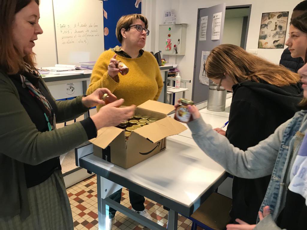 Collège des Bourgognes Chantilly tweet media