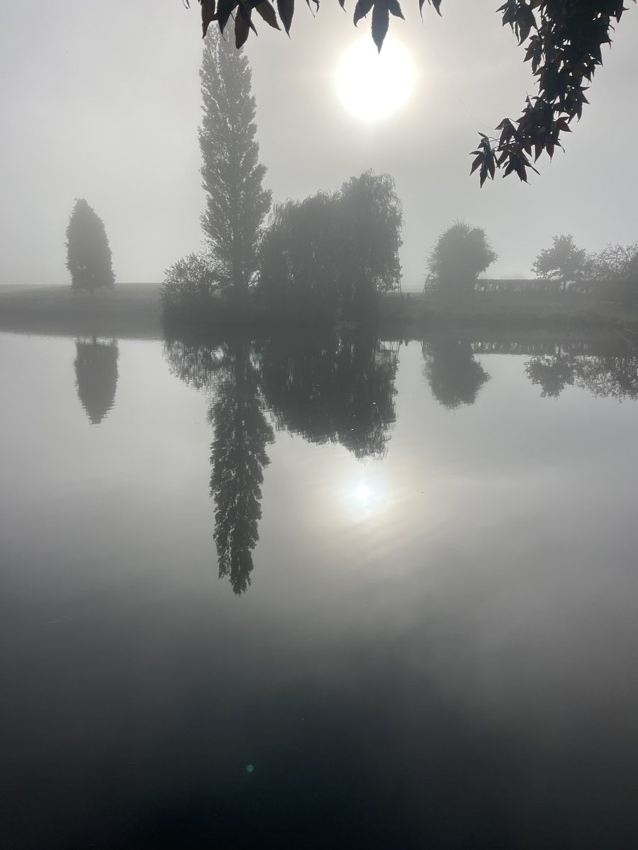 XLO2tv's tweet photo. Misty morning on location #setmedic #tv #film #paramedic https://t.co/nrCcNU0Juw