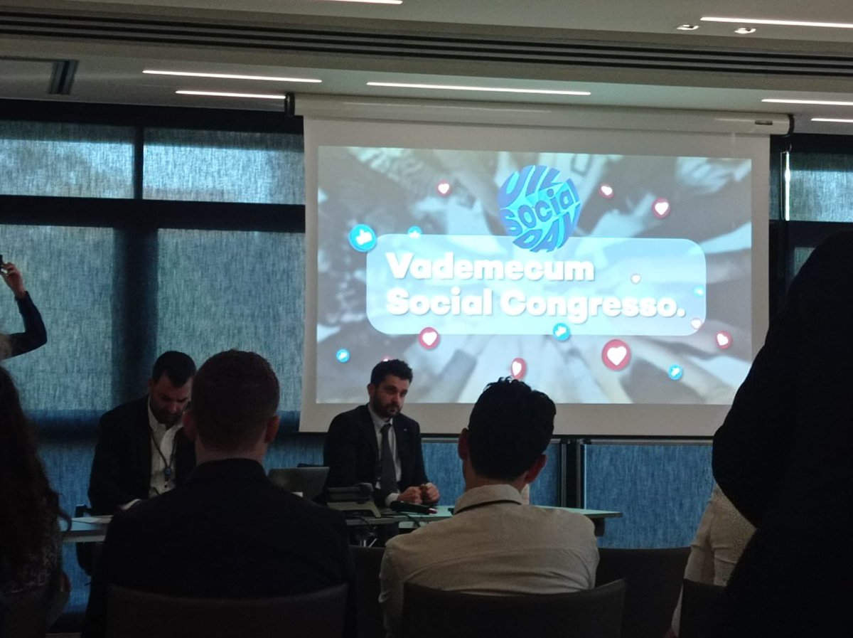 uilcesena's tweet photo. ⚠️ Vademecum social congresso ⚠️

➡️UIL SOCIAL DAY ⬅️

🔵 Grazie a Terzo Millennio per l'opportunità 🔵

📣Iniziano i lavori congressuali 📣

#uil #dallapartegiusta #PierpaoloBombardieri #piùdirittimenodisuguaglianze https://t.co/VsuPwW1KS4