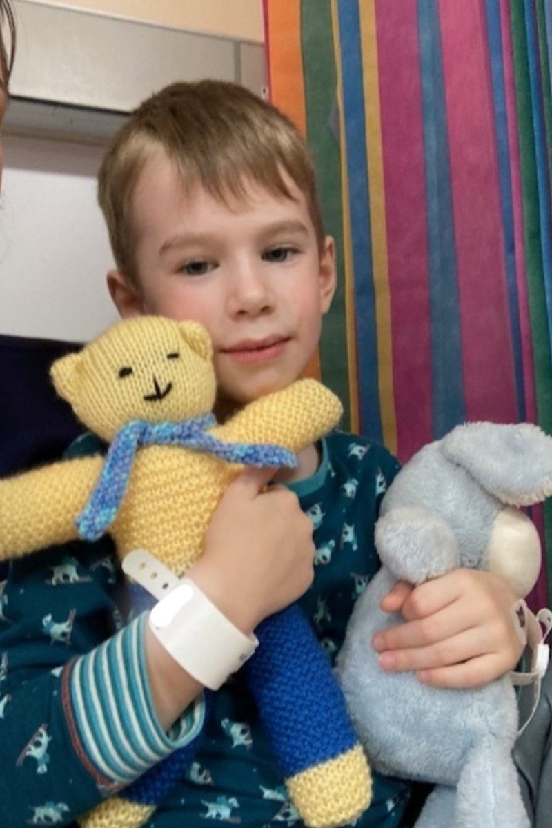 Celebrating National Play in Hospital Week.  Every child awakes to a fun cuddly sleep bear thanks to norfolkknitters.org.uk which they can play with in hospital and take home to keep #PIHW #linkinghospitaltohome #positivity #cuddles <a href="/TeamQEH/">The QEH King's Lynn</a> <a href="/TeamQEHSurgery/">Team QEH Surgical Division</a> <a href="/nahpsofficial/">Society of Health Play Specialists</a>