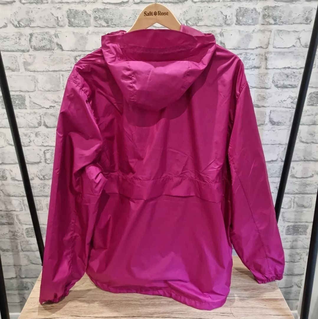 SaltRoseClo's tweet photo. Signature Festival Jacket
• LIMITED EDITION
• Unisex 
• Pi
• 75G /m2
• 100% Recycled Polyester

XS - Womens 2-4 Mens 34-36
S - Womens 6-8 Mens 36-38
M - Womens 8-10 Mens 38-40
L - Womens 12-14 Mens 41-43
XL - Womens 16-18 Mens 43-45
XXL - Womens 20-22 Mens 46-47

£80 https://t.co/By6bAKTtM7