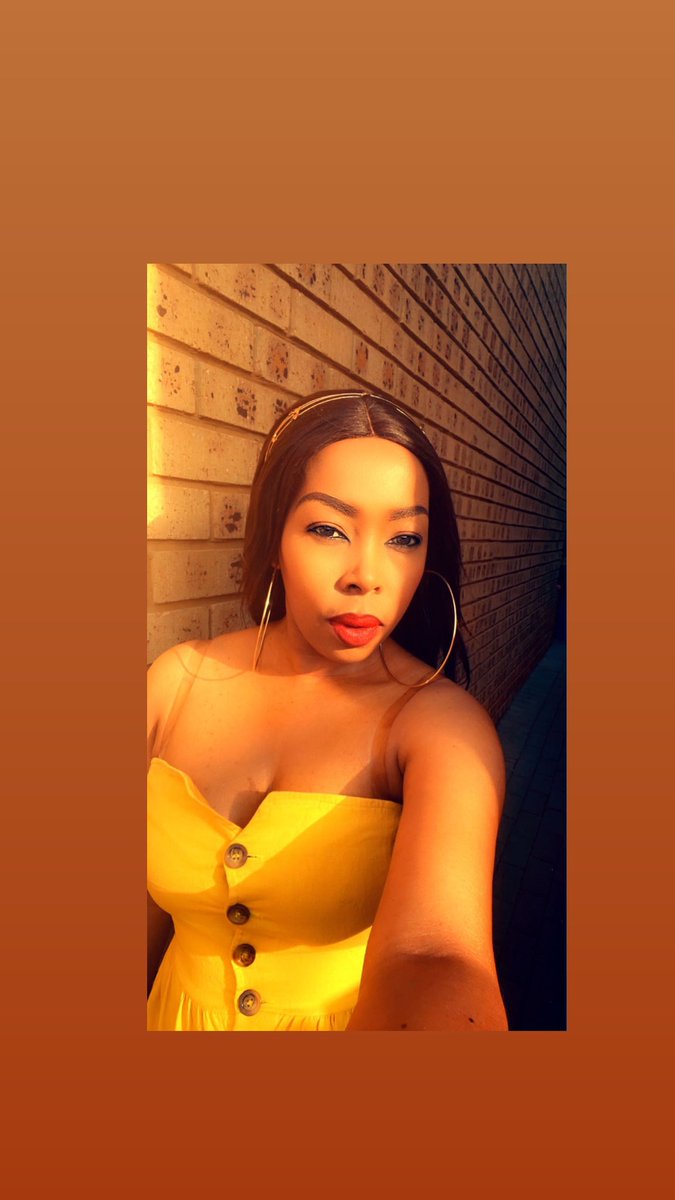 Tshego_Tebogo's tweet photo. #ThursdaySelfies #ThursdayVibes #ThursdayFeeling

A yellow kinda Thursday 🍯🍯🍯 https://t.co/YgVPqiMgTH