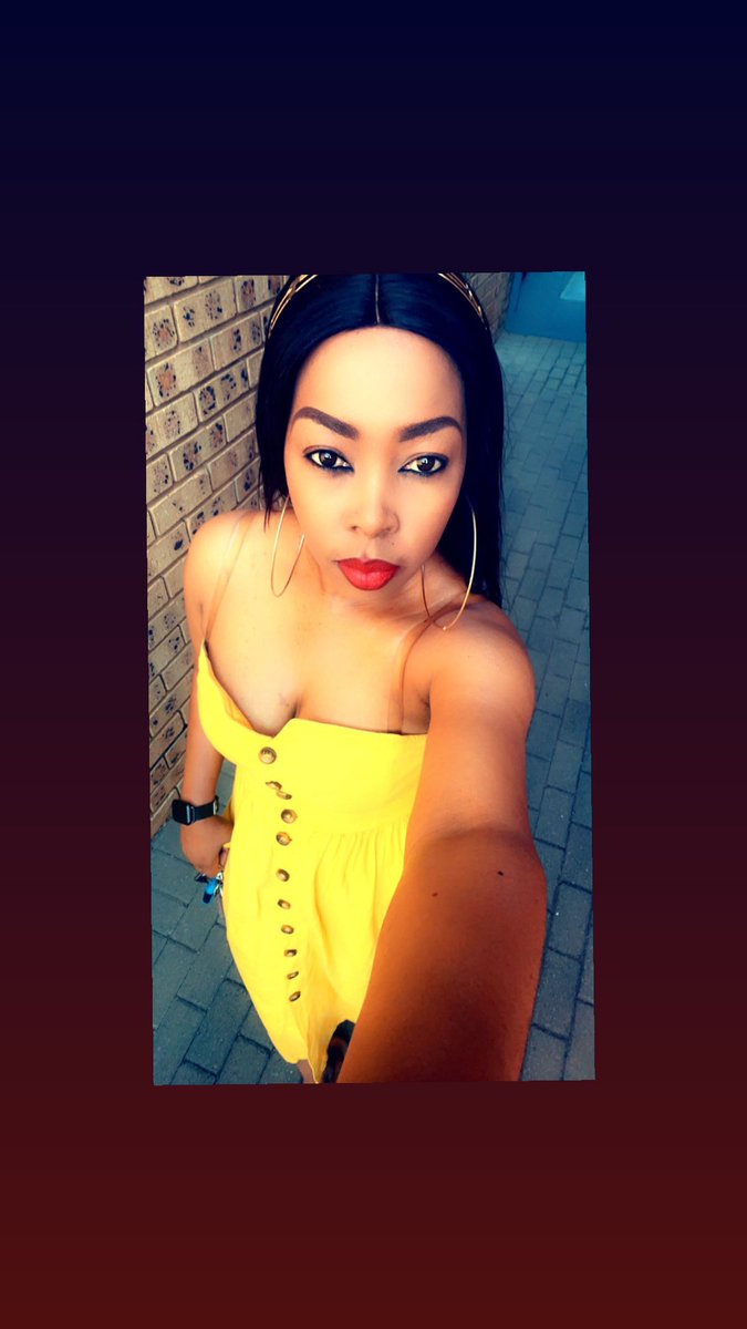 Tshego_Tebogo's tweet photo. #ThursdaySelfies #ThursdayVibes #ThursdayFeeling

A yellow kinda Thursday 🍯🍯🍯 https://t.co/YgVPqiMgTH