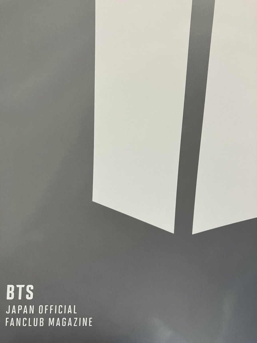 bts_haru98's tweet photo. 会報誌届いた〜
思ったより分厚かった！
この会報誌は永久保存よ✨
最高すぎる！！ https://t.co/aeWrHe1GTI